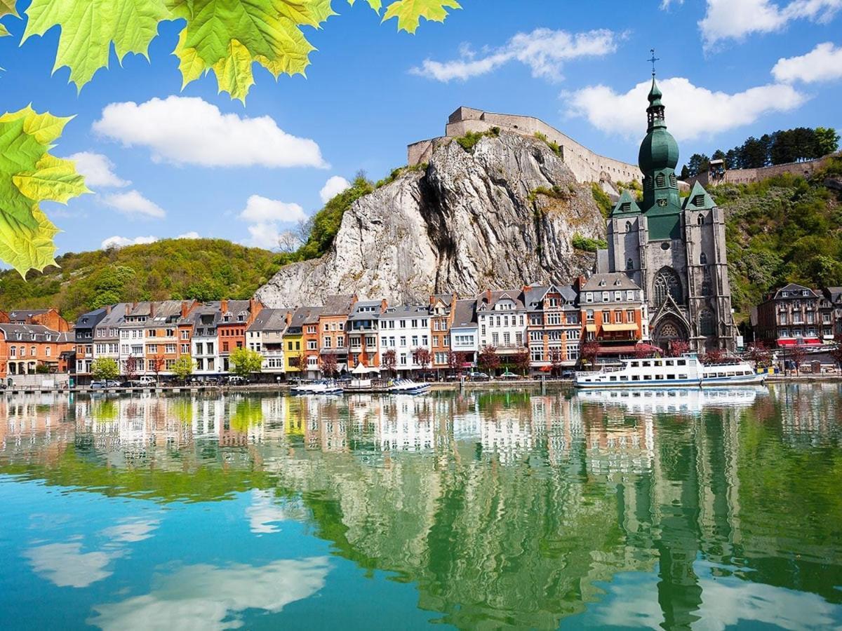 Maison Fontaine Du Saxophone Dinant Kültér fotó